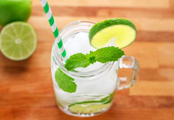 Mason Jar Mojitos - 4 Ways! We made all four of these and they were a hit at our summer party! Coconut, Pineapple, Key Lime, and the Classic Mojito. | Tastefulventure.com