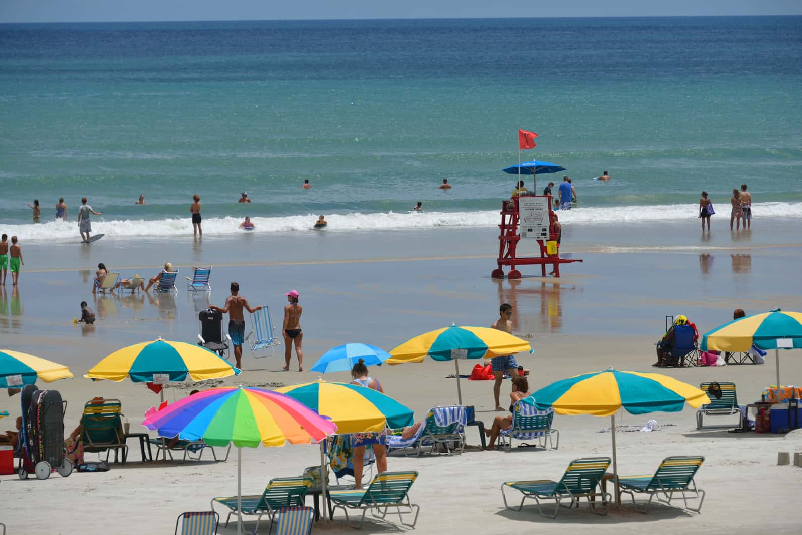10 Reasons To Make Daytona Beach Your Weekday Getaway!