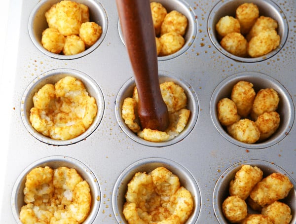 #ad These Turkey Cheeseburger Tator Tot Cups are a quick, easy, meal to make that the entire family will love! | Tastefulventure.com made in partnership with @Butterball #BackToButterball