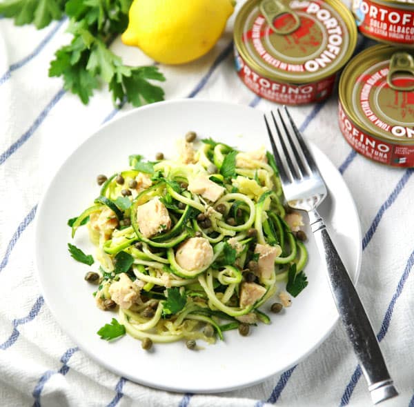 #ad This Spiralized Zucchini with Tuna, Lemon, Parsley, and Capers is so easy to make and is loaded with flavor! This is a great healthy, Low Carb meal! | Tastefulventure.com made in partnership with @BellaPortofino #BellaPortofino #IC