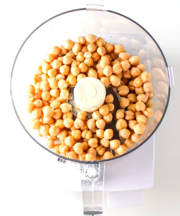 chickpeas in a food processor