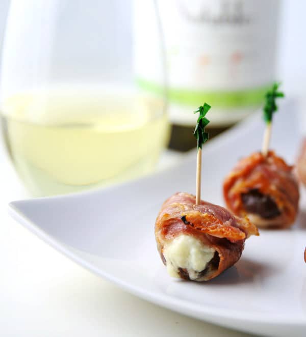 Msg 4 21 + Holiday Appetizers and Wine Pairings - Cucumber Dill Smoked Salmon Bites and Prosciutto Wrapped Figs paired with Notable Chardonnay is the perfect pairing! #ad #Chardonnation #NotableHoliday