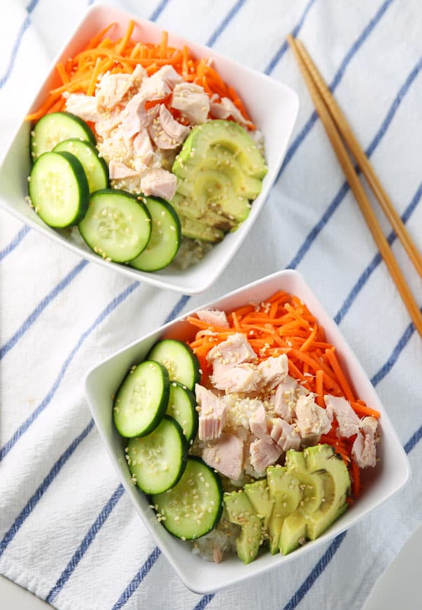 #ad Easy Tuna Sushi Bowls - These are so healthy, delicious, and perfect for meal prepping! | Tastefulventure.com made in partnership with @NAKANOSplash #NAKANONewYear #NewYearSwaps #IC