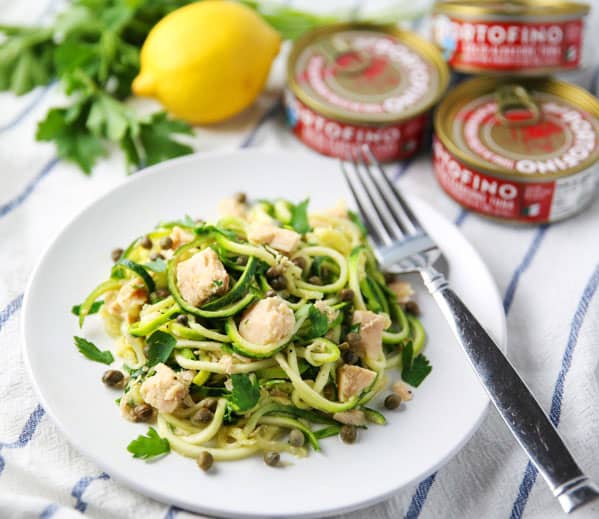 #ad This Spiralized Zucchini with Tuna, Lemon, Parsley, and Capers is so easy to make and is loaded with flavor! This is a great healthy, Low Carb meal! | Tastefulventure.com made in partnership with @BellaPortofino #BellaPortofino #IC