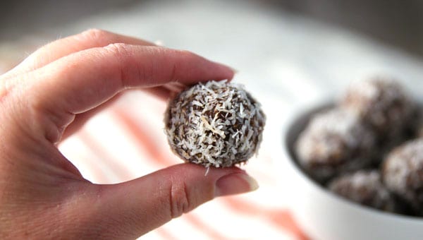 MakingCoconut Cashew Date Balls