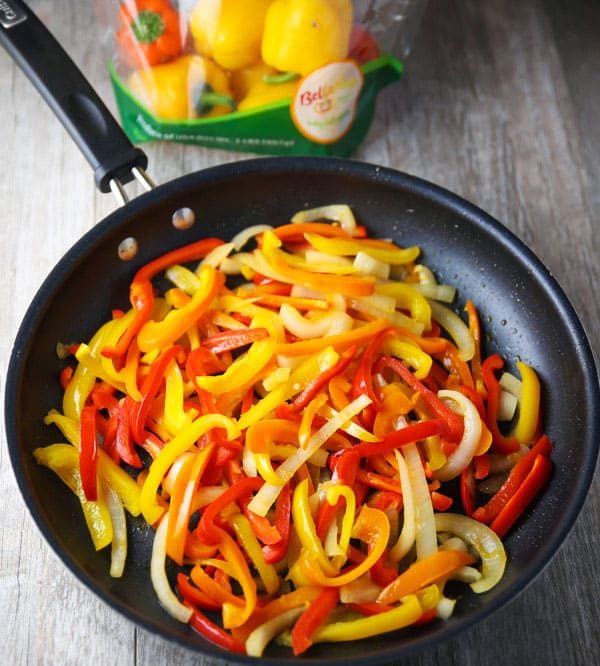 #ad These Quinoa Fajita Bowls come together in less than 30 minutes and are loaded with flavor! This is a great #Vegetarian #GlutenFree option for Mexican night! #FollowTheFresh #IC