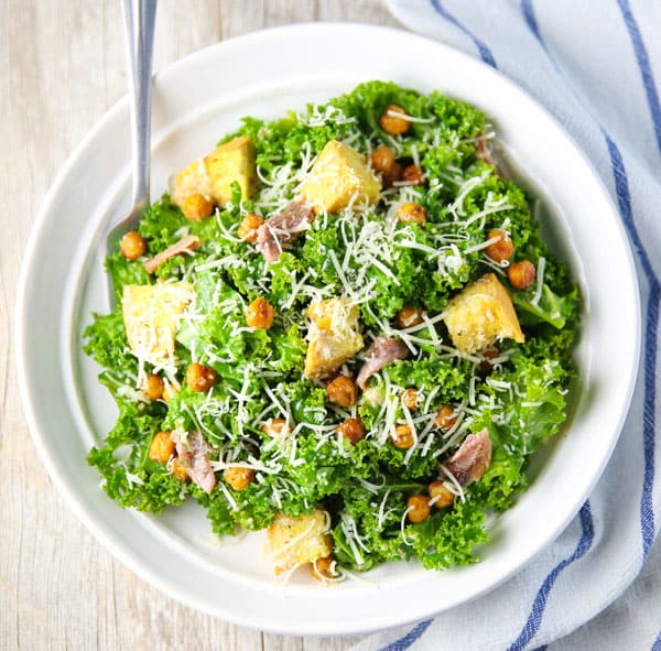 This Kale Caesar Salad with Spicy Roasted Chickpeas is super easy to make and is INSANELY delicious!