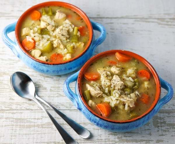 This Healing Chicken and Rice Soup is the perfect comfort food! I recently made this when I had a cold and instantly felt better after eating this! #chicken #rice #soup #glutenfree #superfoods 