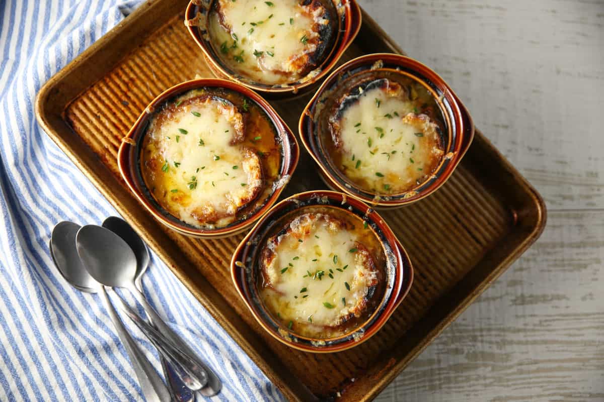 French onion soup in 4 bowls
