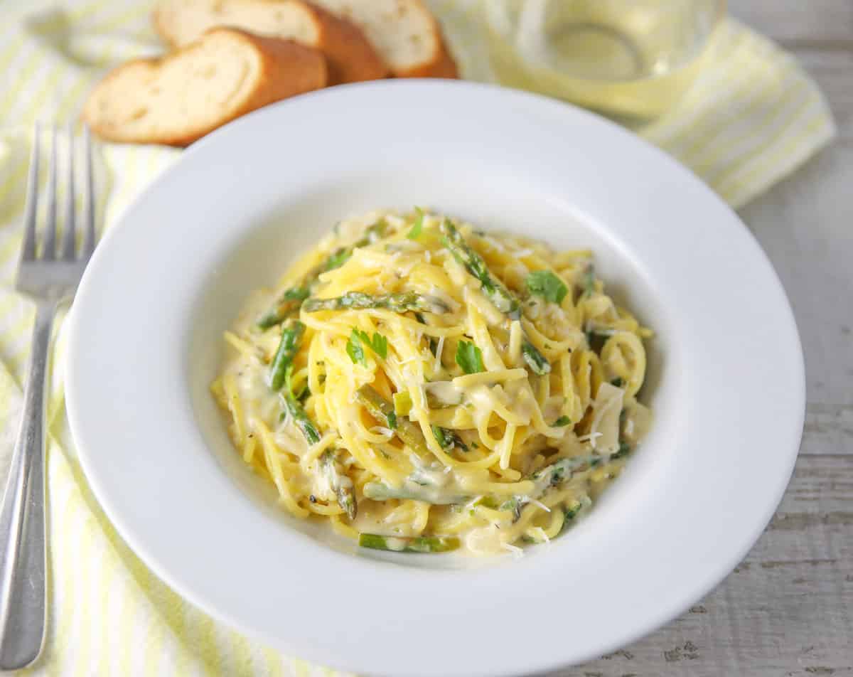 Creamy Lemon Asparagus Spaghetti - Tastefulventure
