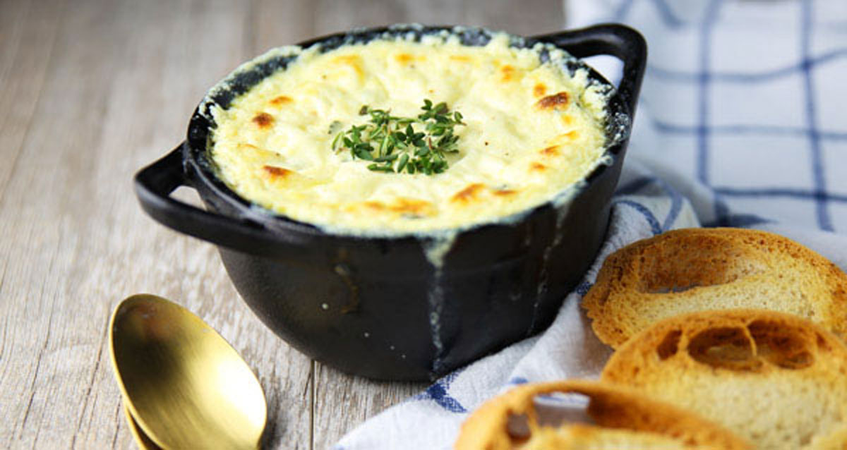 baked ricotta cheese dip with garlic thyme and lemon