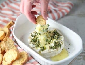 Baked Brie with Garlic and Thyme - Tastefulventure