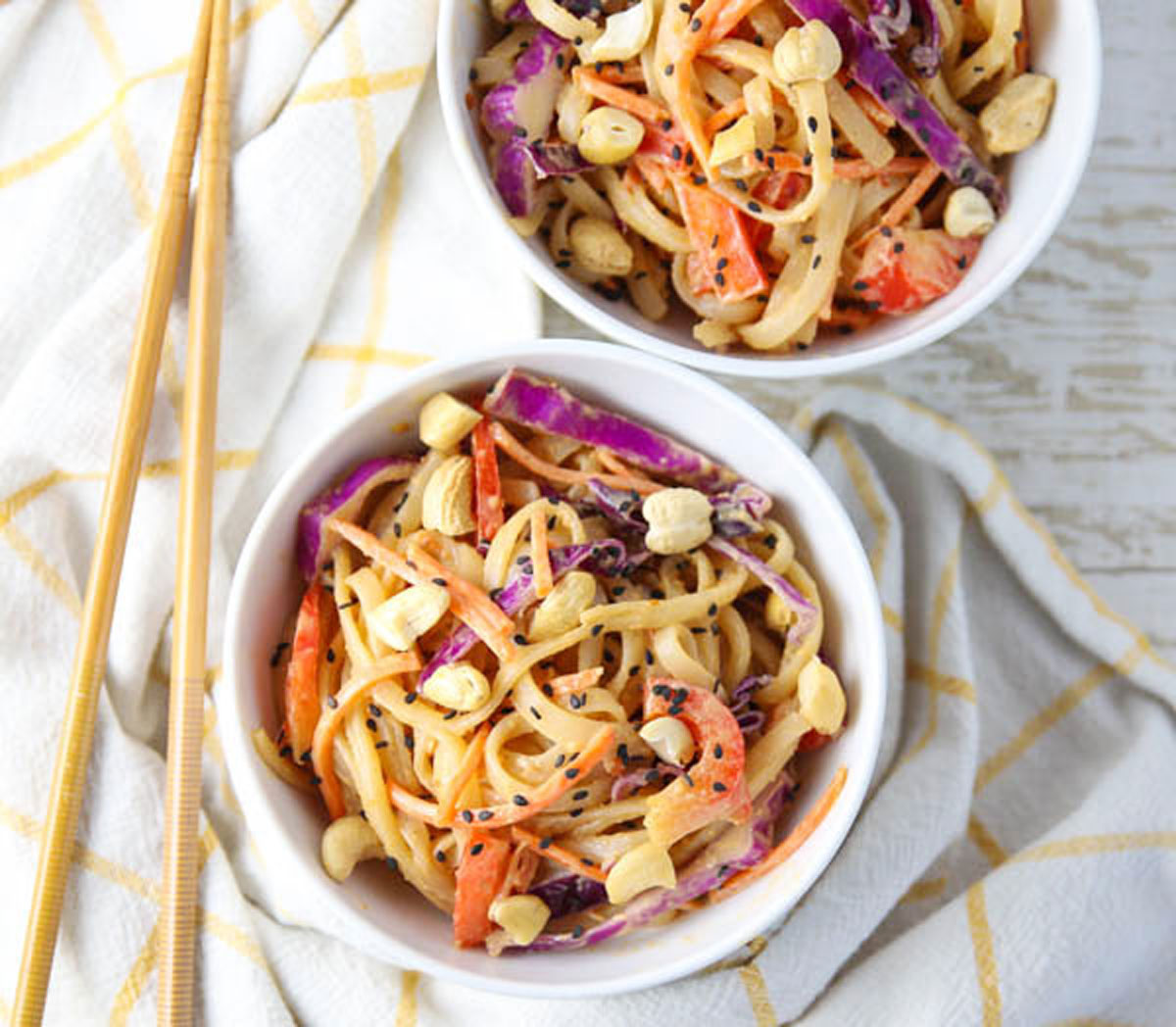 thai noodle salad with spicy peanut sauce