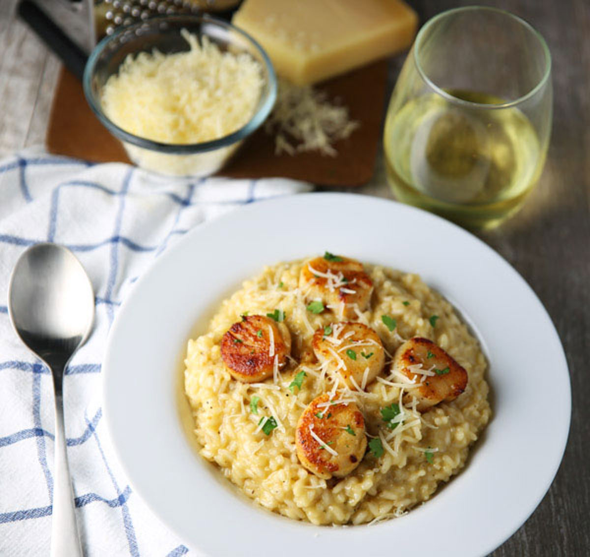 Brown Butter Scallops with Parmesan Risotto and a glass of wine